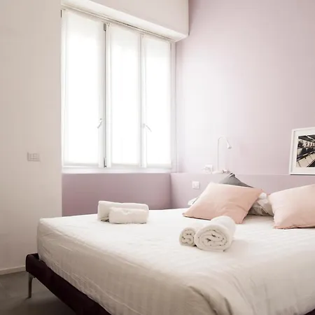 Youhosty - Meravigli R2 Big 16 Apartman Milánó